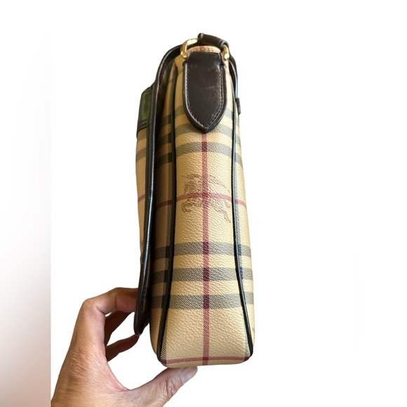 GUCCI WALLET AND BURBERRY CROSSBODY RESERVE - Picture 10 of 12